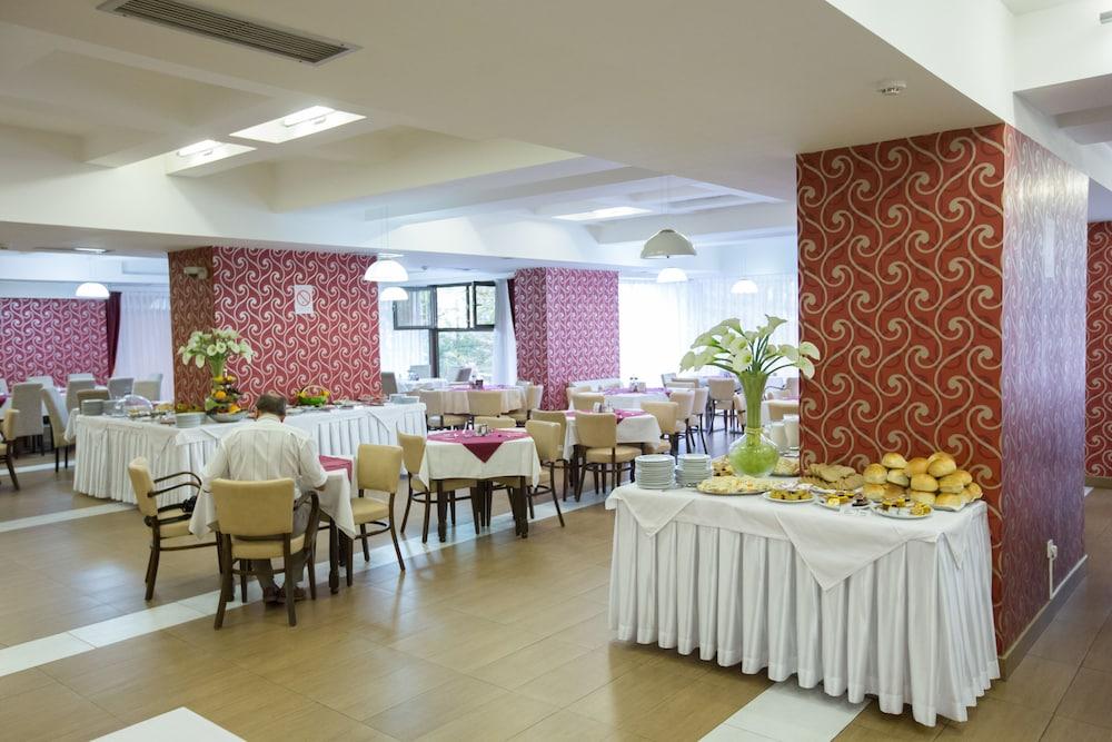Hotel Putnik Novi Sad Exterior foto