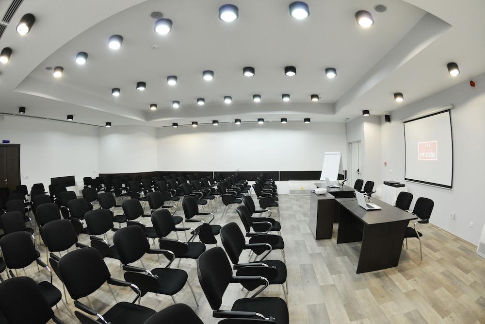 Hotel Putnik Novi Sad Exterior foto